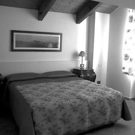 Lilli Beta Bella * Neive