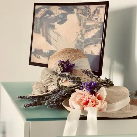 Lilli Beta Bella Couette-café Neive