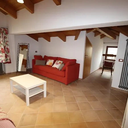 Lilli Beta Bella Neive